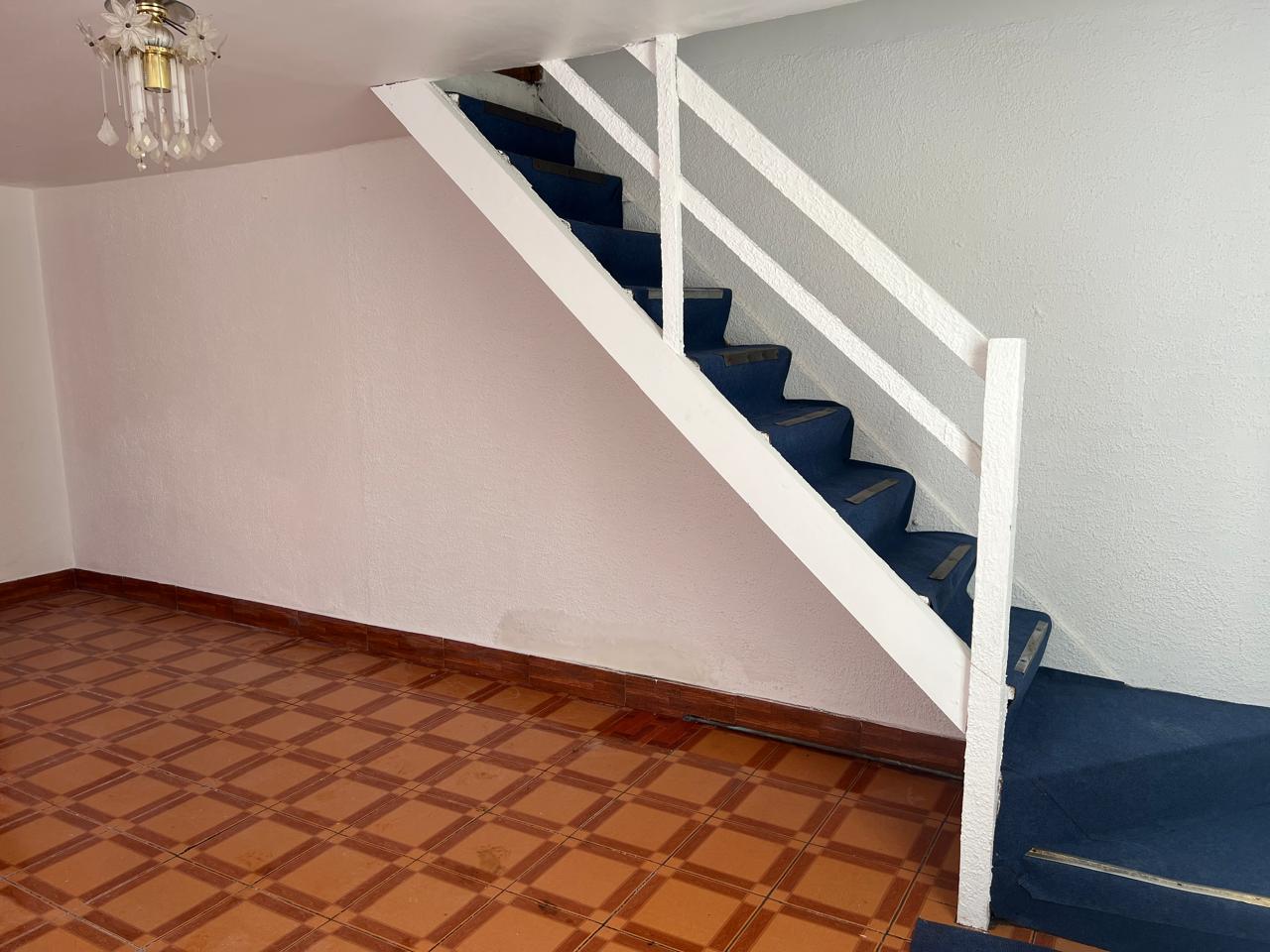  POBLACION LOS VOLCANES - CASA REFACCIONADA.-