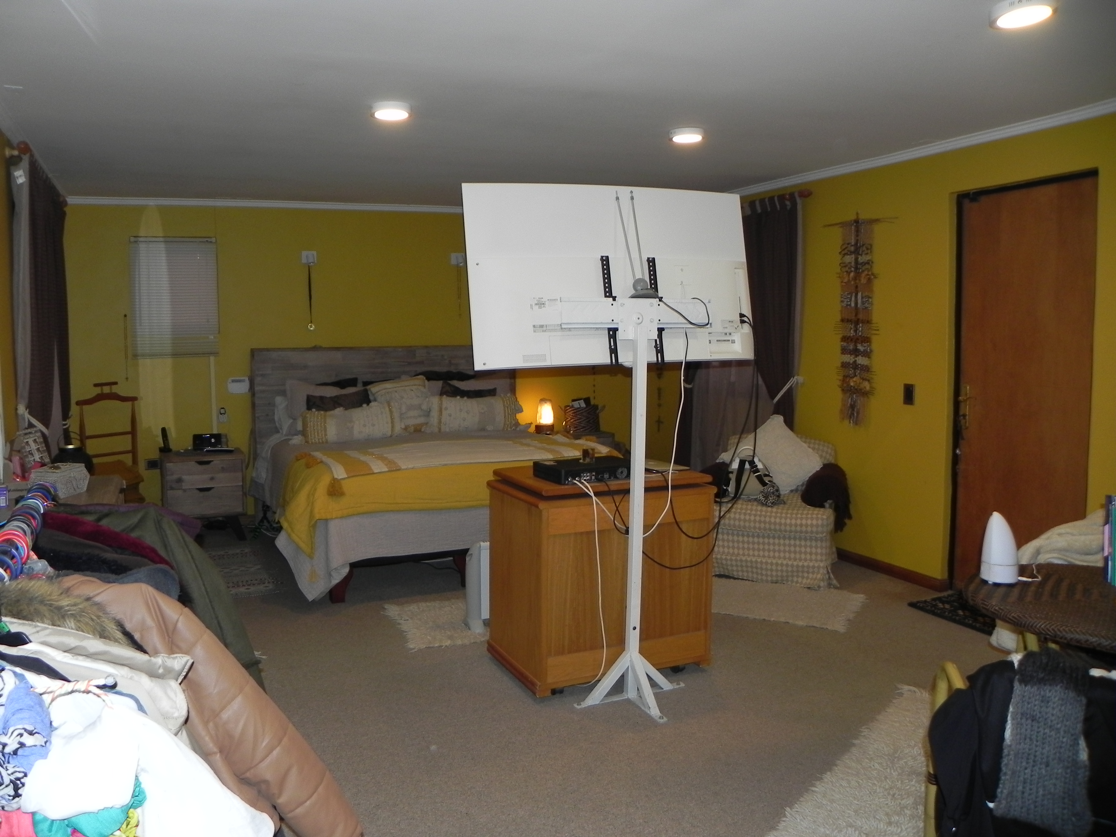 GRAN CASA SECTOR RESIDENCIAL - CALLE SAN ROMAN.-