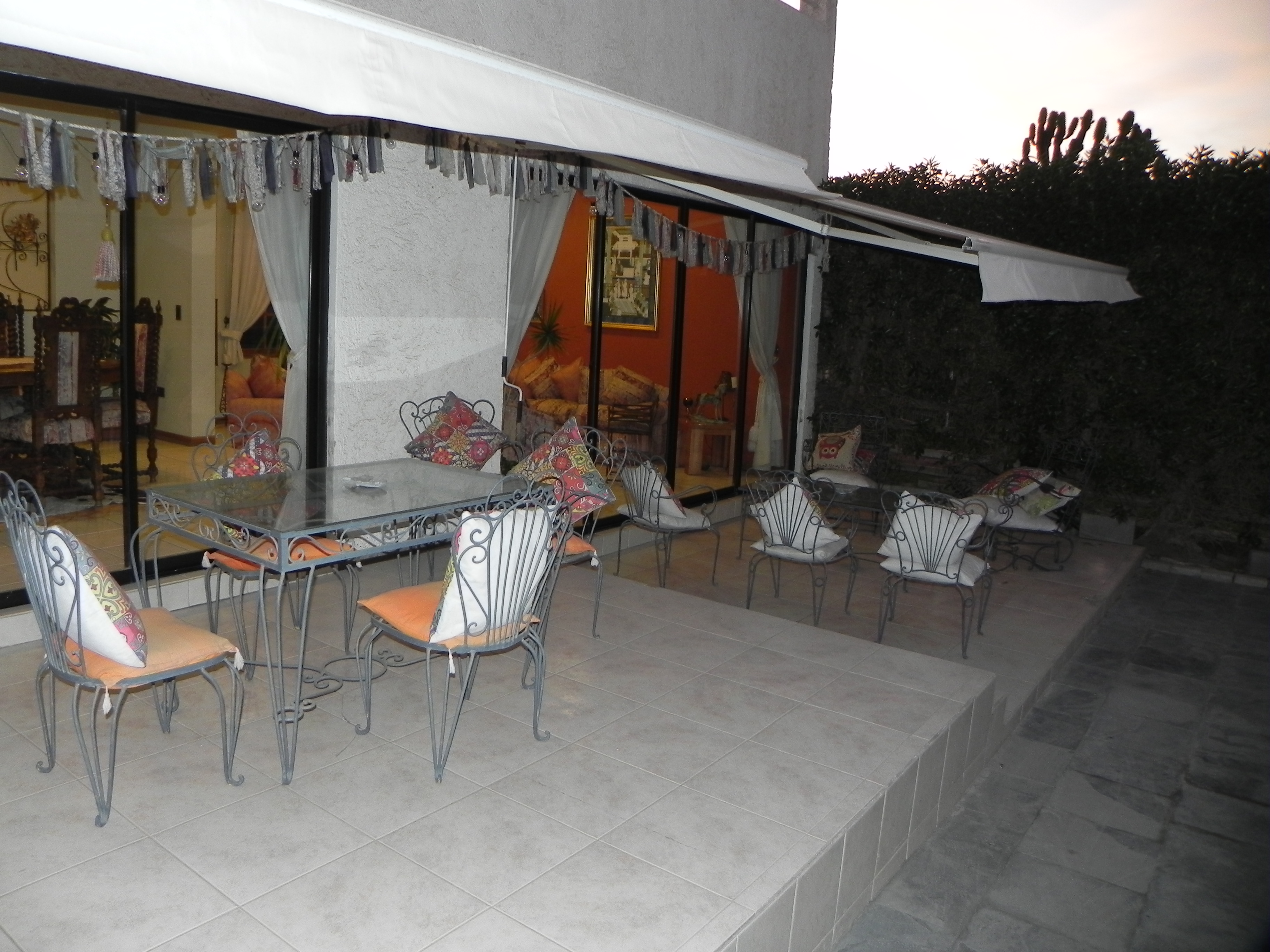 GRAN CASA SECTOR RESIDENCIAL - CALLE SAN ROMAN.-