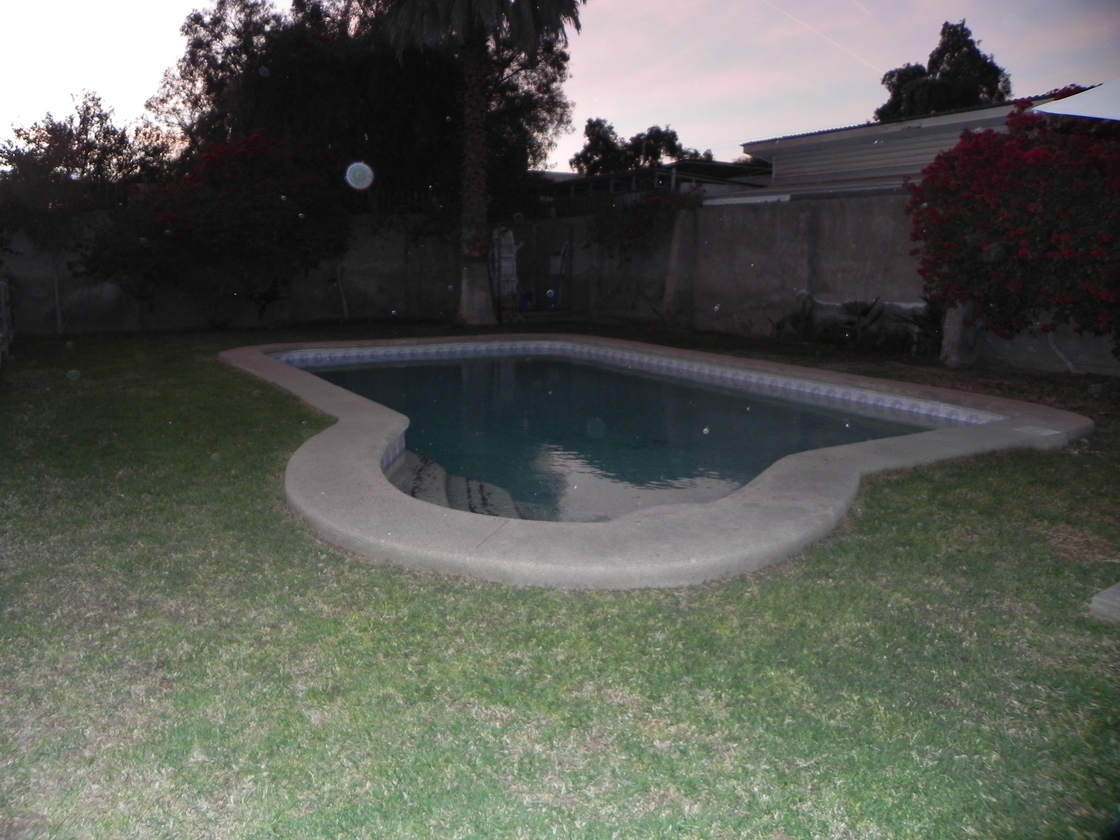 GRAN CASA SECTOR RESIDENCIAL - CALLE SAN ROMAN.-