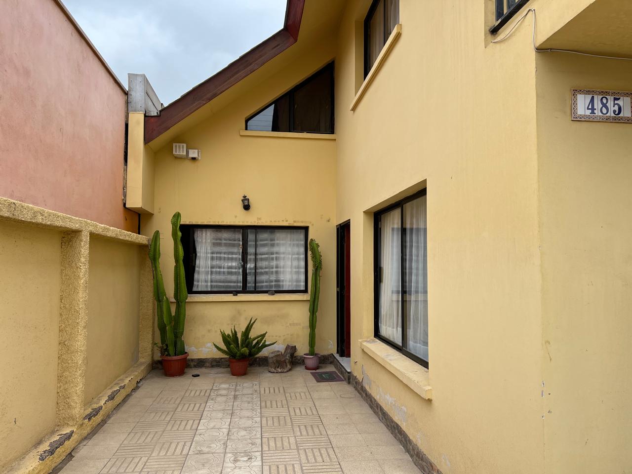 CASA DOS PISOS VILLA AMANECER