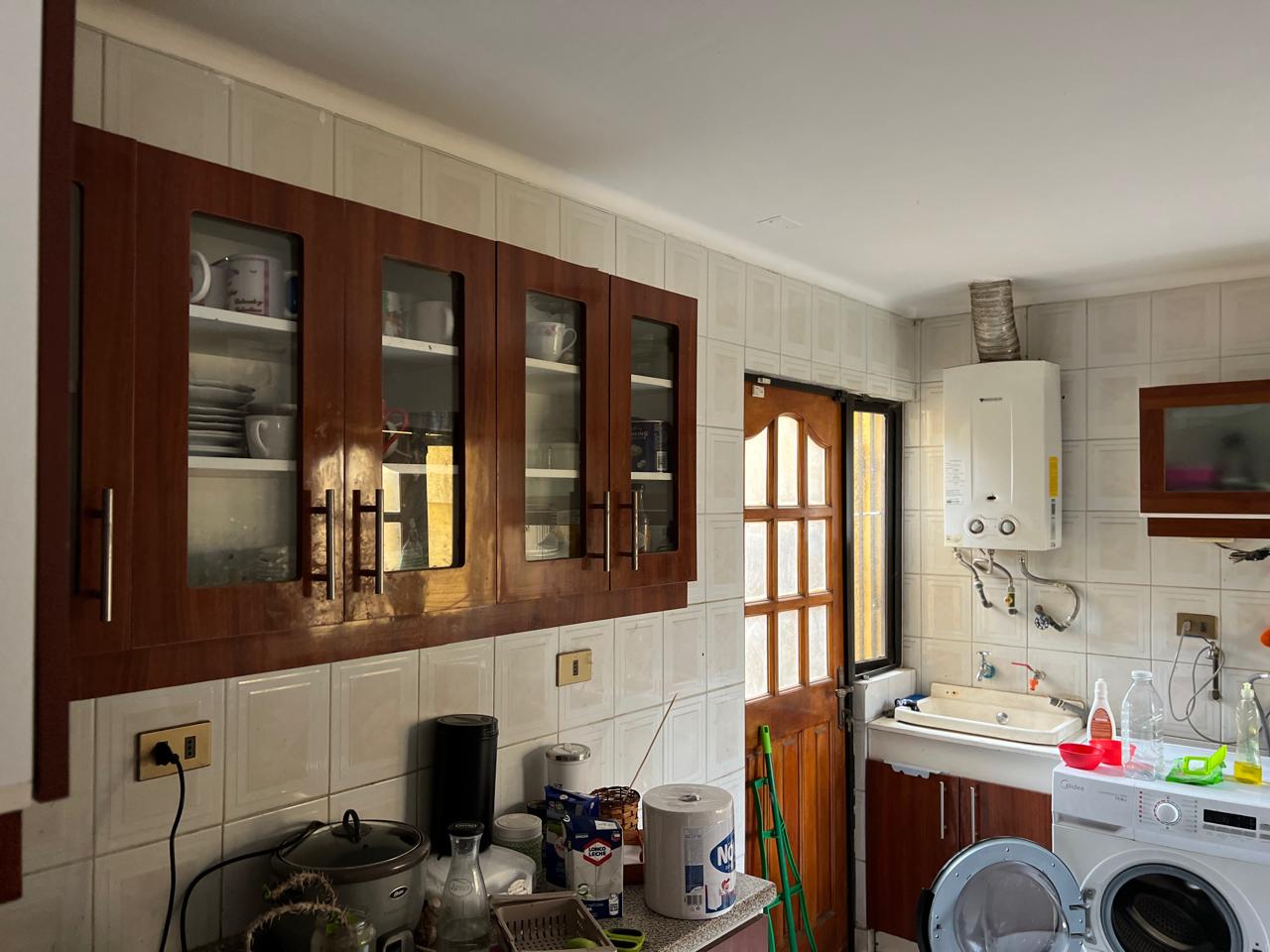 CASA DOS PISOS VILLA AMANECER