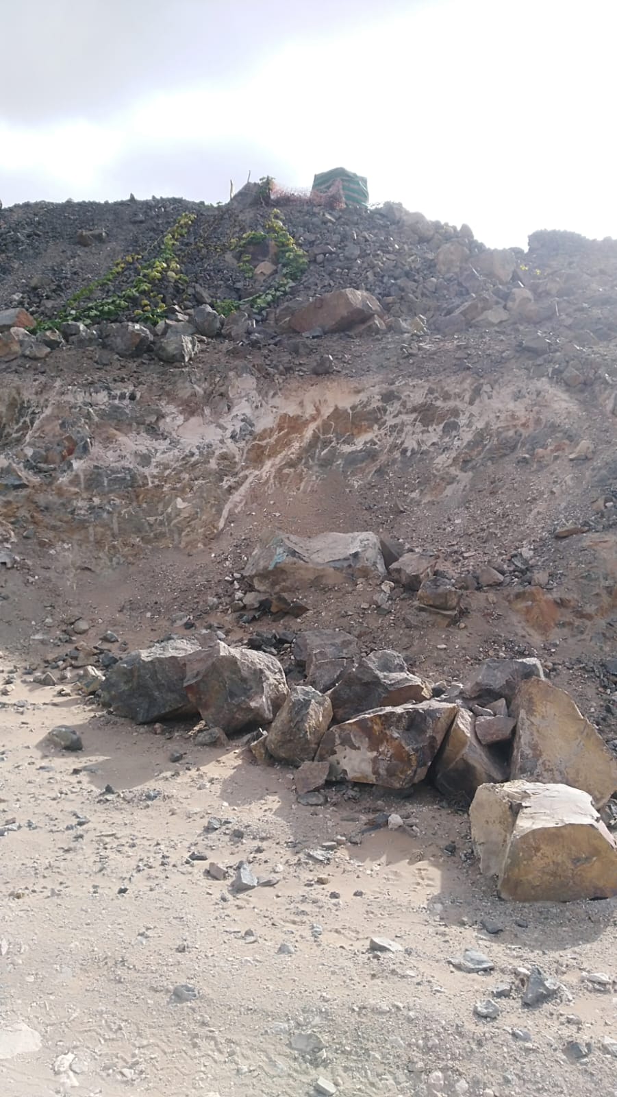 MINA LA PROBLEMA  DEL 1 AL 10.-