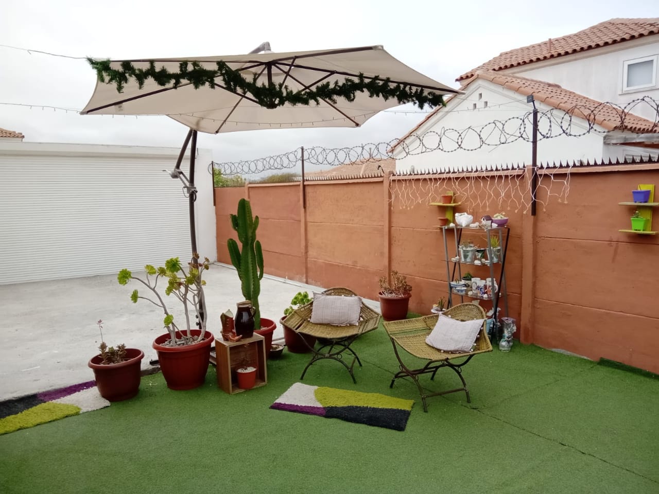 EXCLUSIVA CASA CONDOMINIO CLUB SERENA GOLF.-