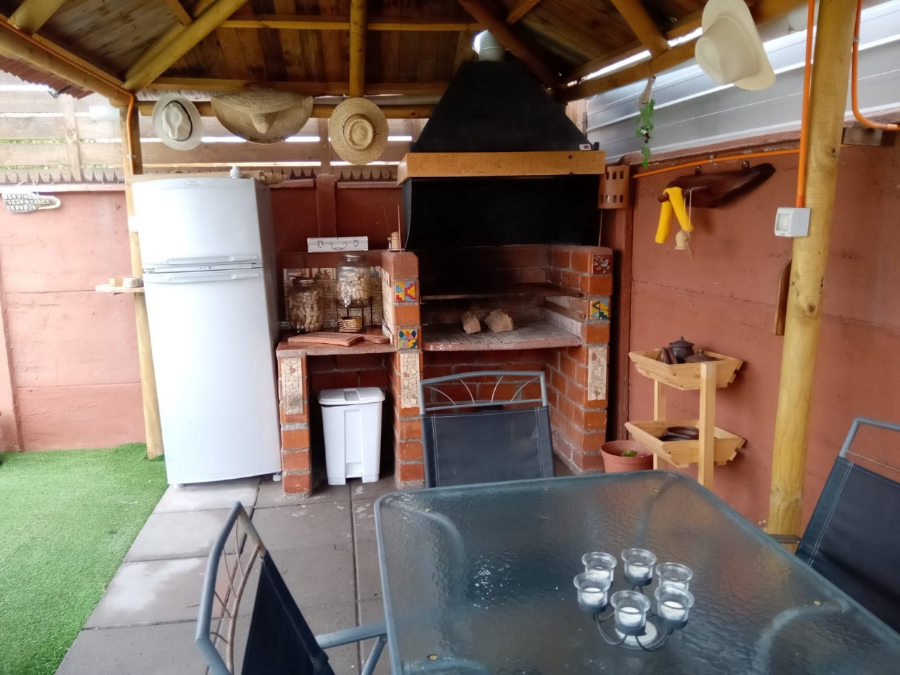 EXCLUSIVA CASA CONDOMINIO CLUB SERENA GOLF.-