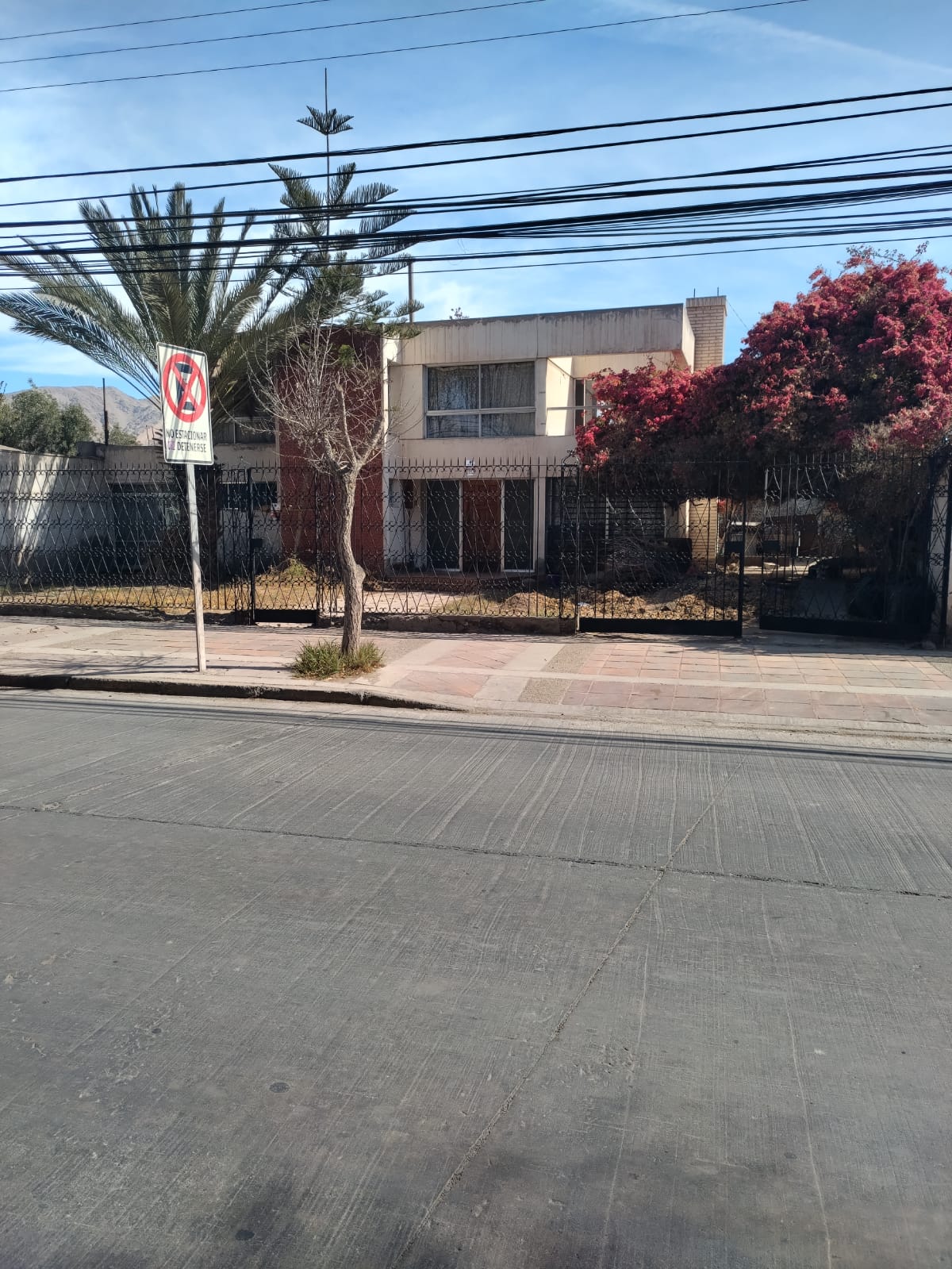 GRAN PROPIEDAD AV.HENRIQUEZ - ESPECIAL EMPRESAS.- * REBAJADA*