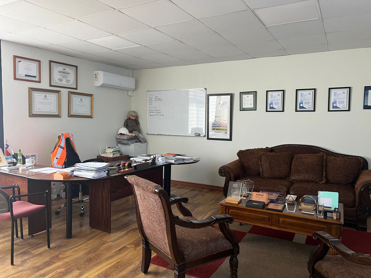 EXTRAORDINARIA PROPIEDAD COMERCIAL/INDUSTRIAL - COPIAPO.-