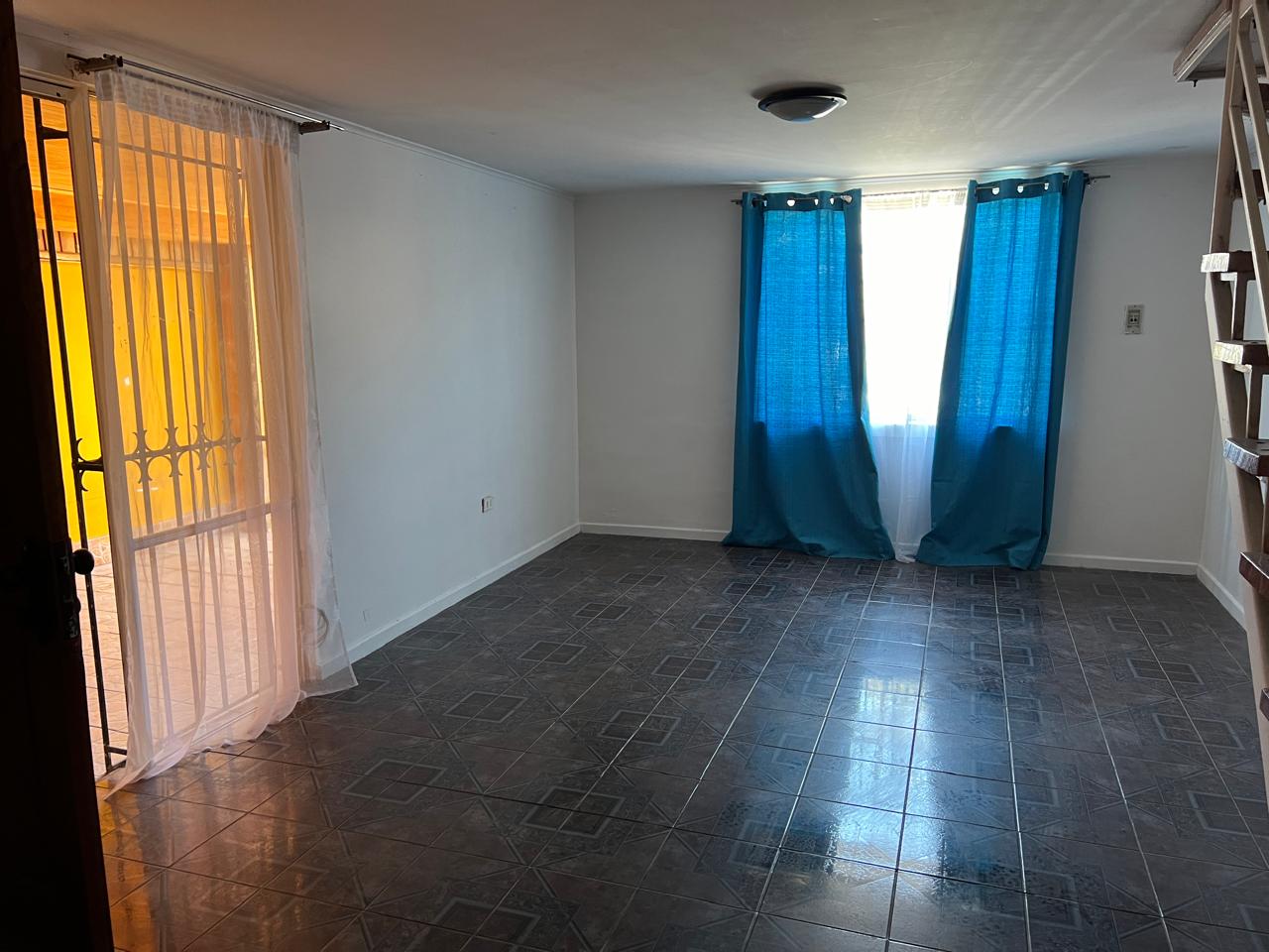 VILLA PALOMAR  - GRAN CASA.-