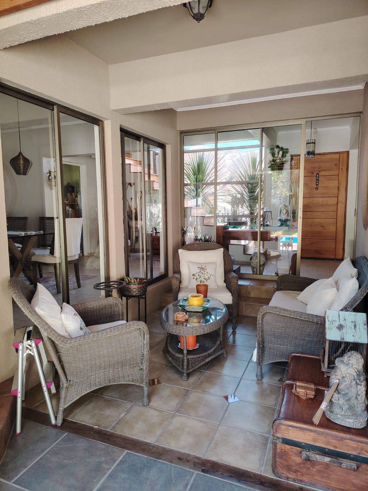 VILLA EL PINAR - EXCLUSIVA CASA.-