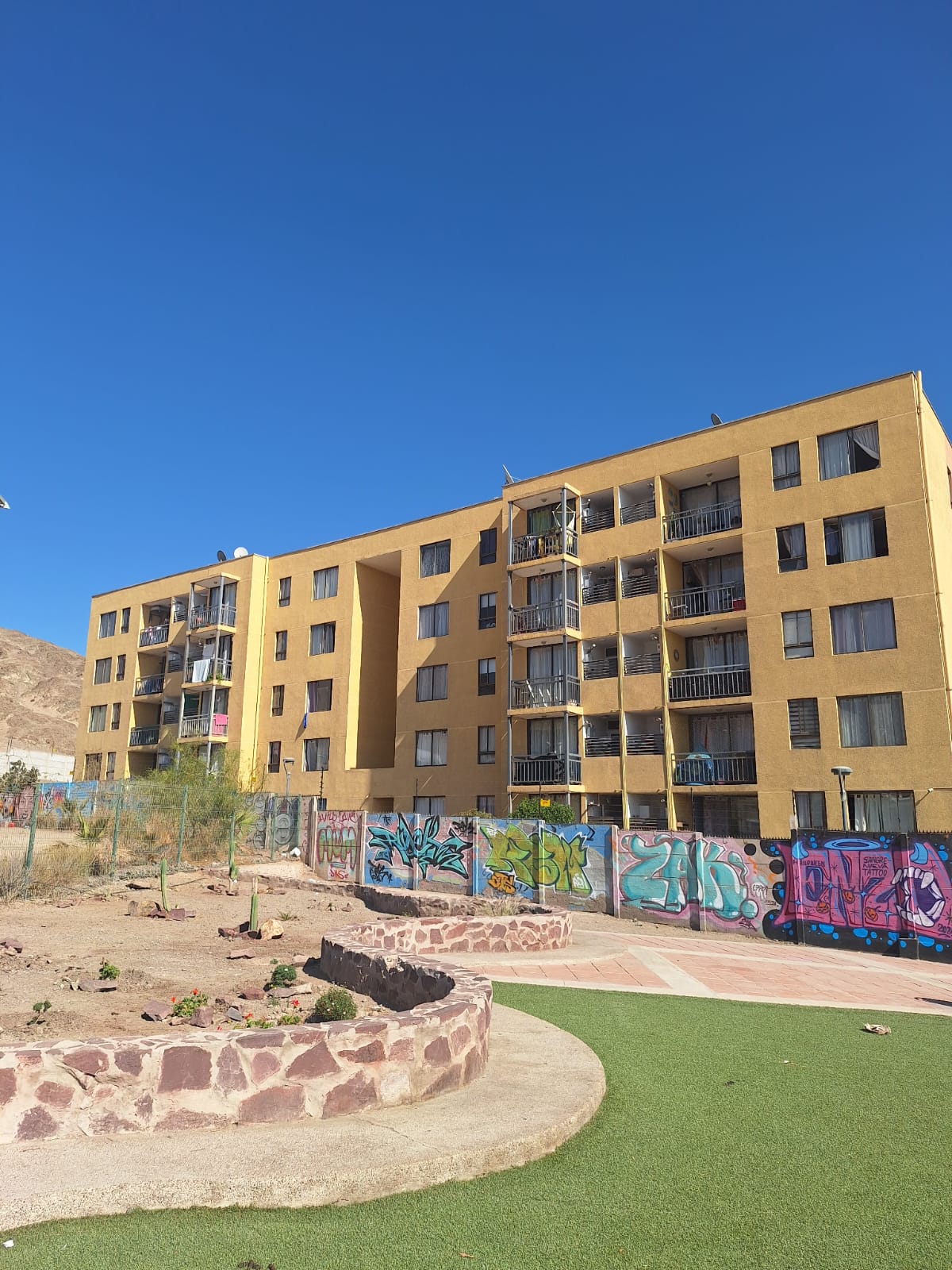 CONDOMINIO EL CRISOL - SECTOR PALOMAR.-