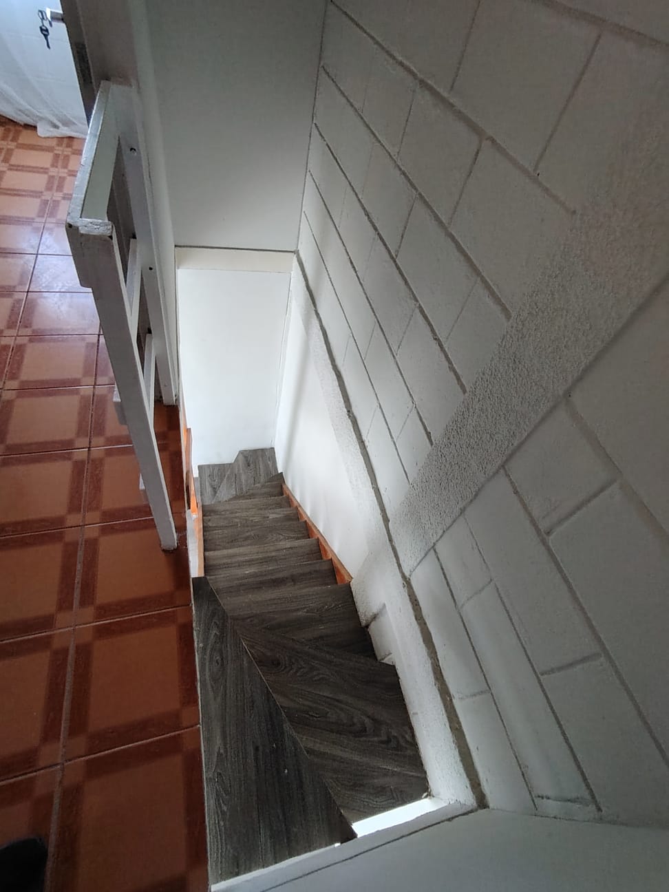 ARRIENDO CASA REFACCIONADA 2 PISOS- EL PALOMAR