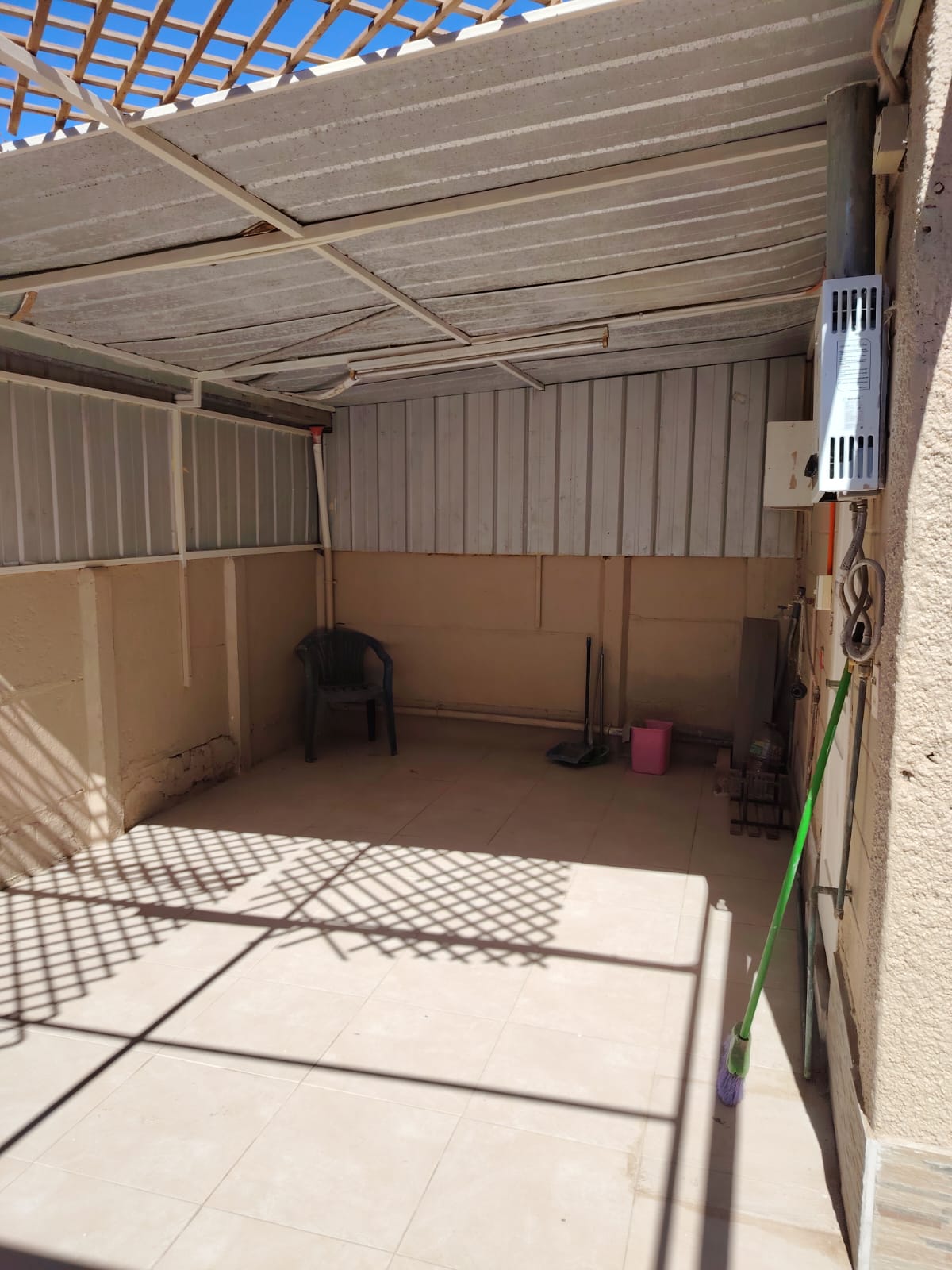 ARRIENDO CASA REFACCIONADA 2 PISOS- EL PALOMAR