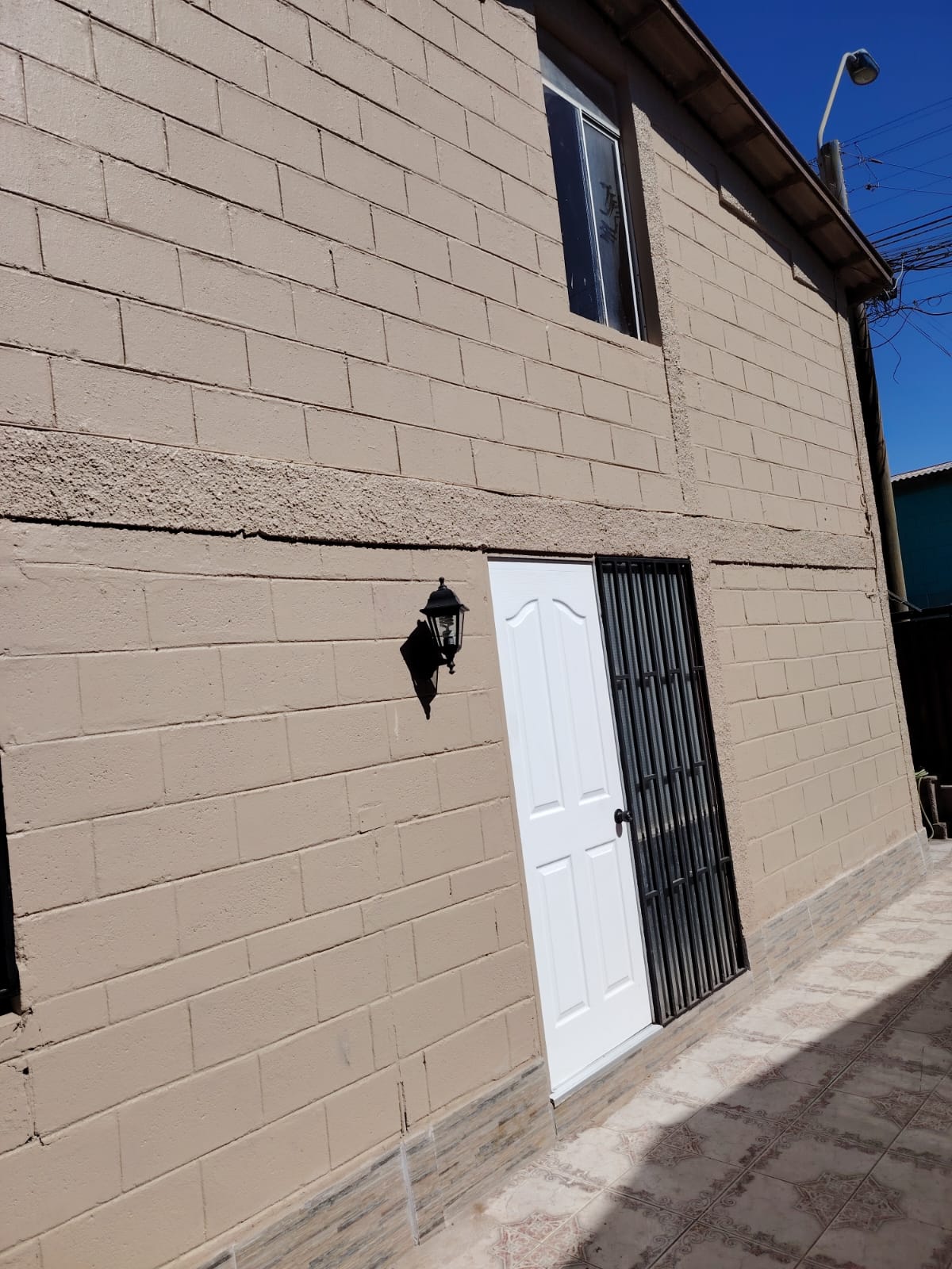 ARRIENDO CASA REFACCIONADA 2 PISOS- EL PALOMAR