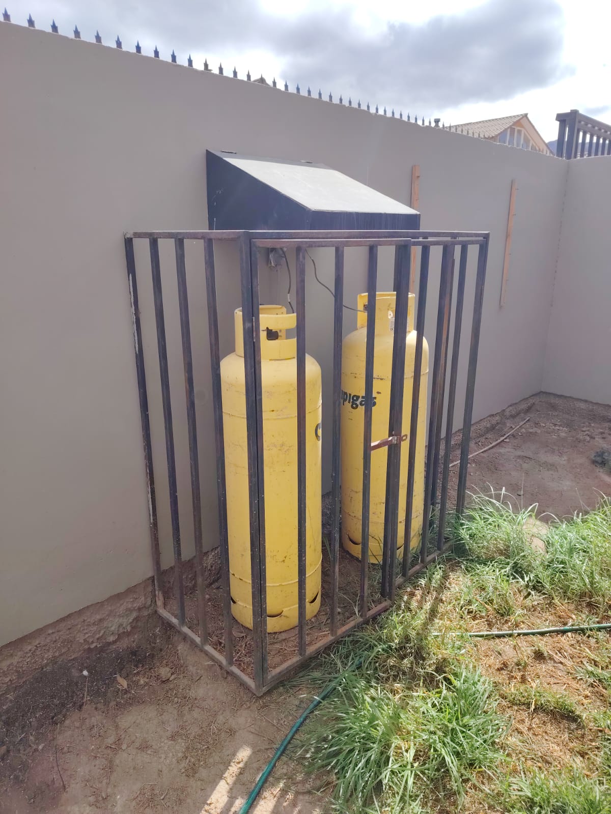 VILLA LOS FLAMENCOS - CALLE RAFAEL ZORRAINDO.-