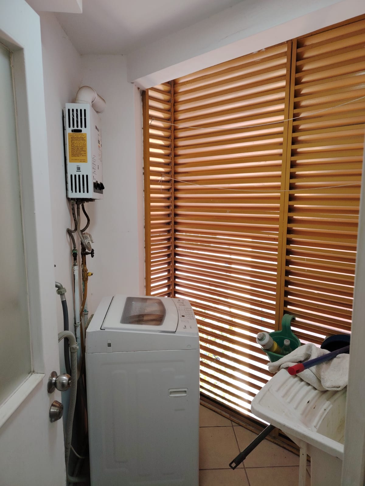 CONDOMINIO TRES PUNTAS.-