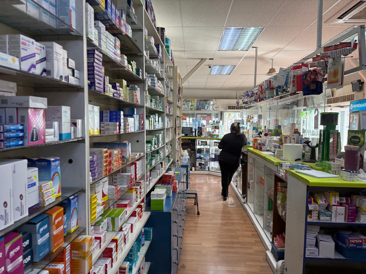 LOCAL COMERCIAL-PREFERENTEMENTE FARMACIA