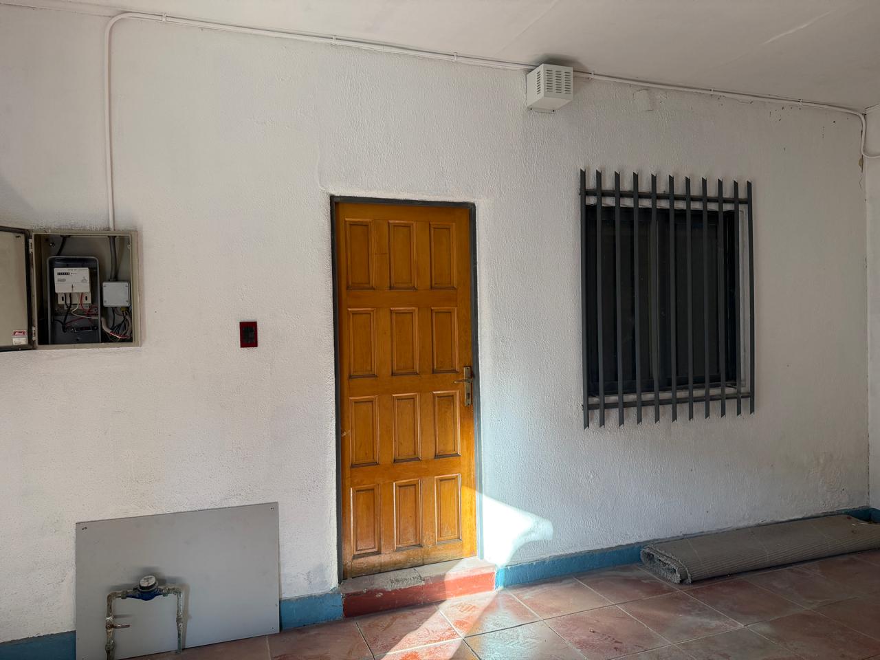 OFICINA MAS GALPONES - CALLE ATACAMA.-