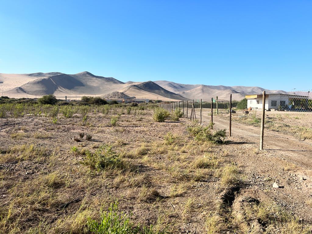 LINDA PARCELA - FRENTE PEAJE NORTE.-1/2 Ha.