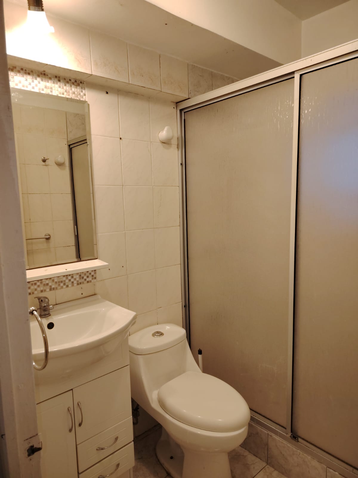 EDIFICIO PLAZA REAL - DEPARTAMENTO.-