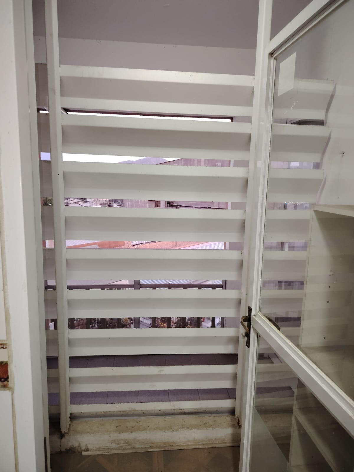 EDIFICIO PLAZA REAL - DEPARTAMENTO.-