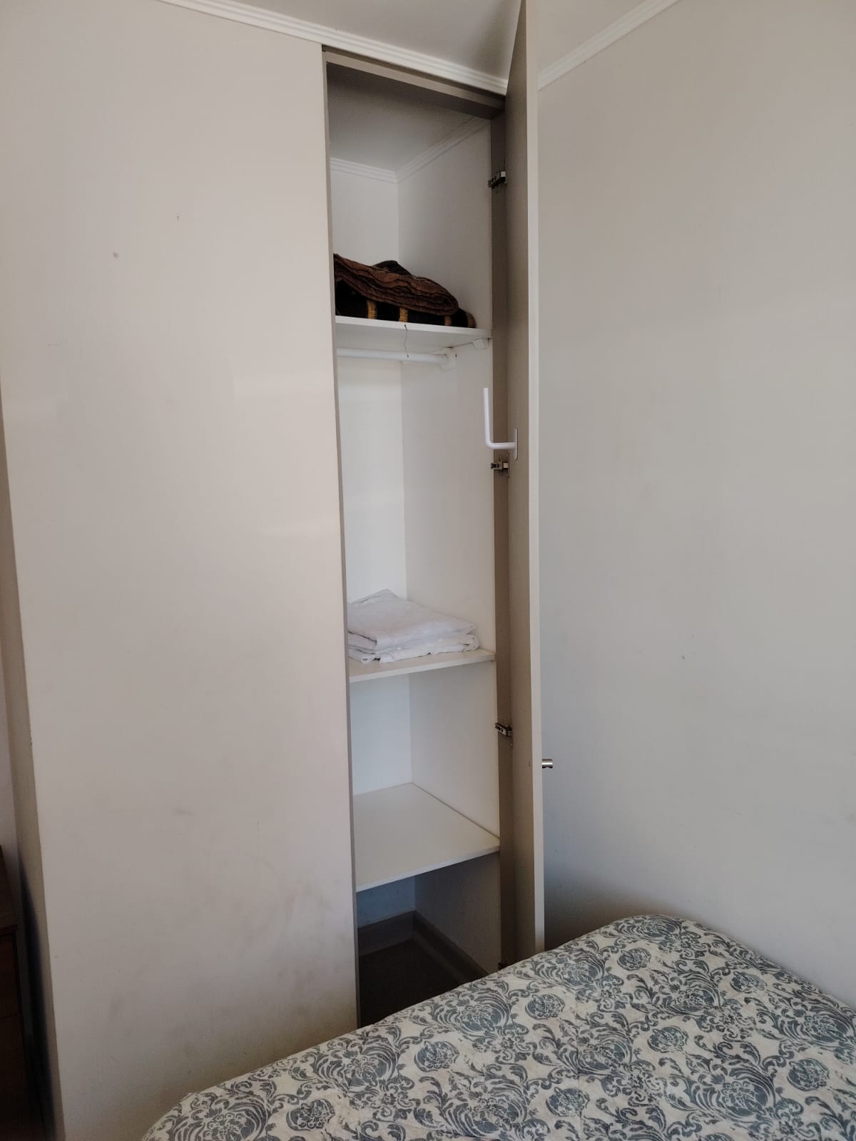 LINDO DEPTO. AMOBLADO PRIMER PISO_COND. NUEVO SOL