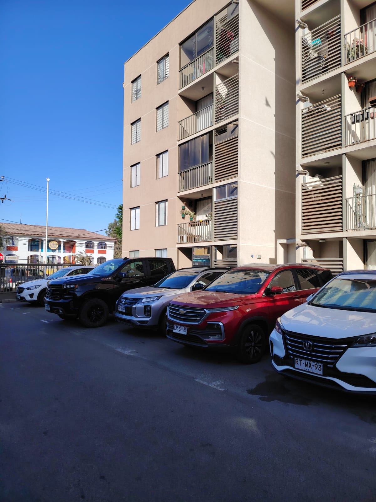 CONDOMINIO NUEVO SOL - LINDO DEPTO. AMOBLADO.-