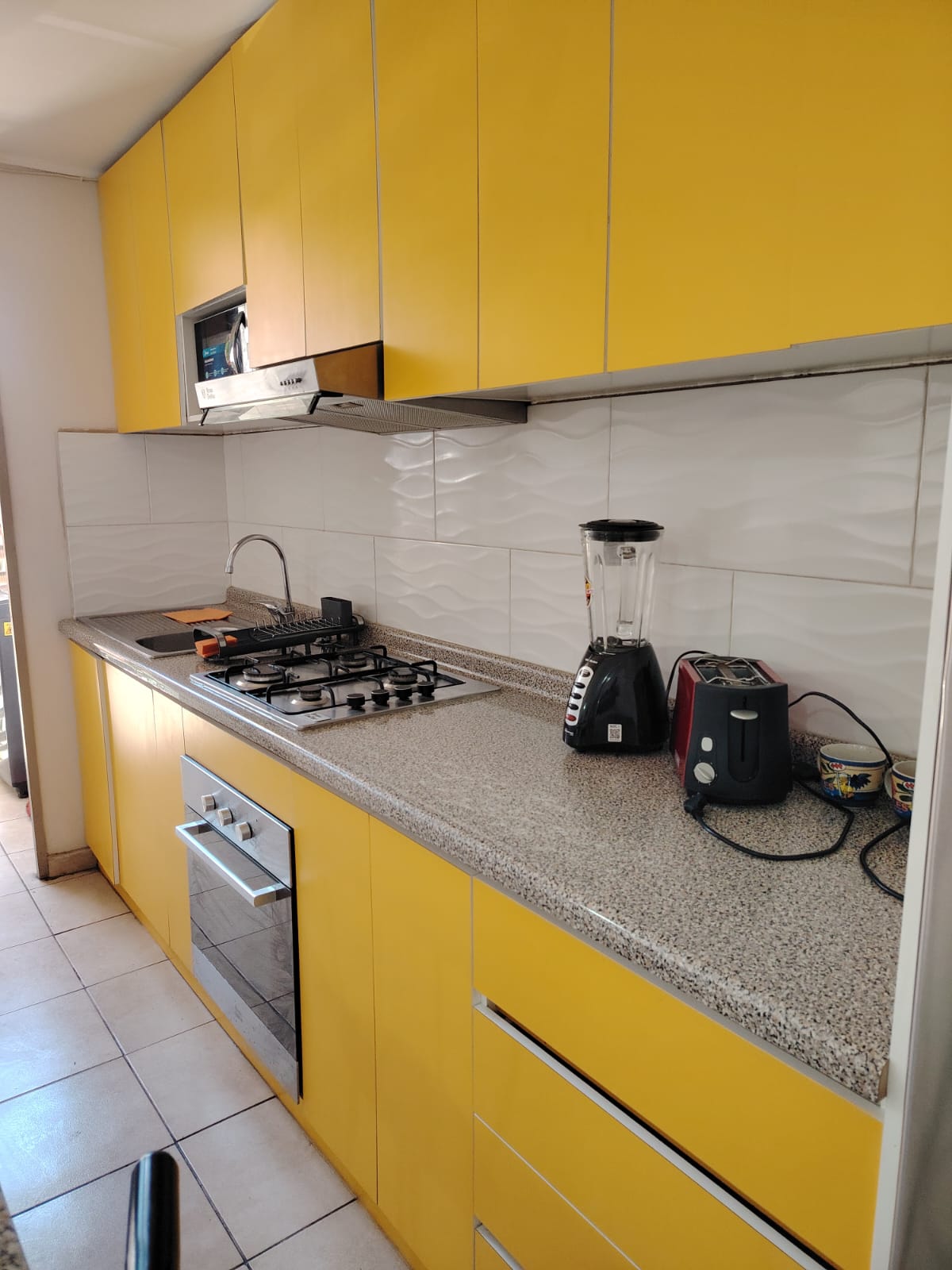 CONDOMINIO NUEVO SOL - LINDO DEPTO. AMOBLADO.-