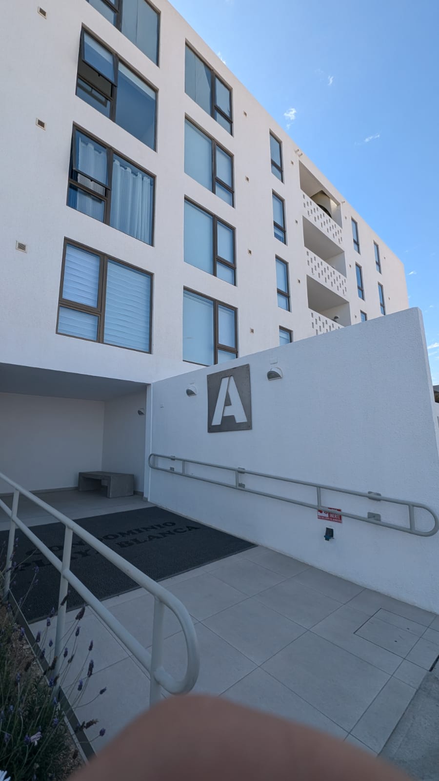 HERMOSO DEPTO.EN CONDOMINIO EXCLUSIVO-BAHIA INGLESA