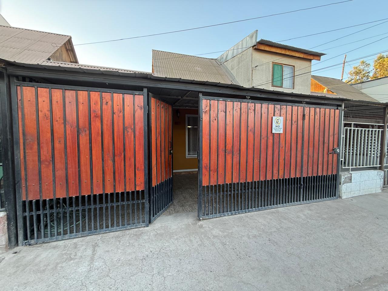 CASA - VILLA ELEUTERIO RAMIREZ.-