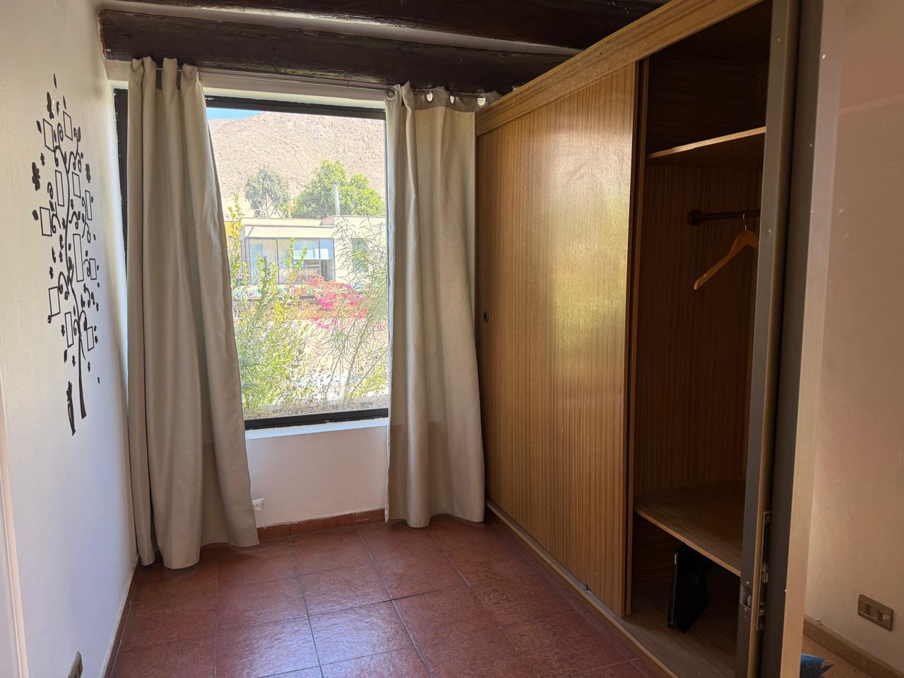 VILLA LAS AMAPOLAS - AMPLIA CASA.-