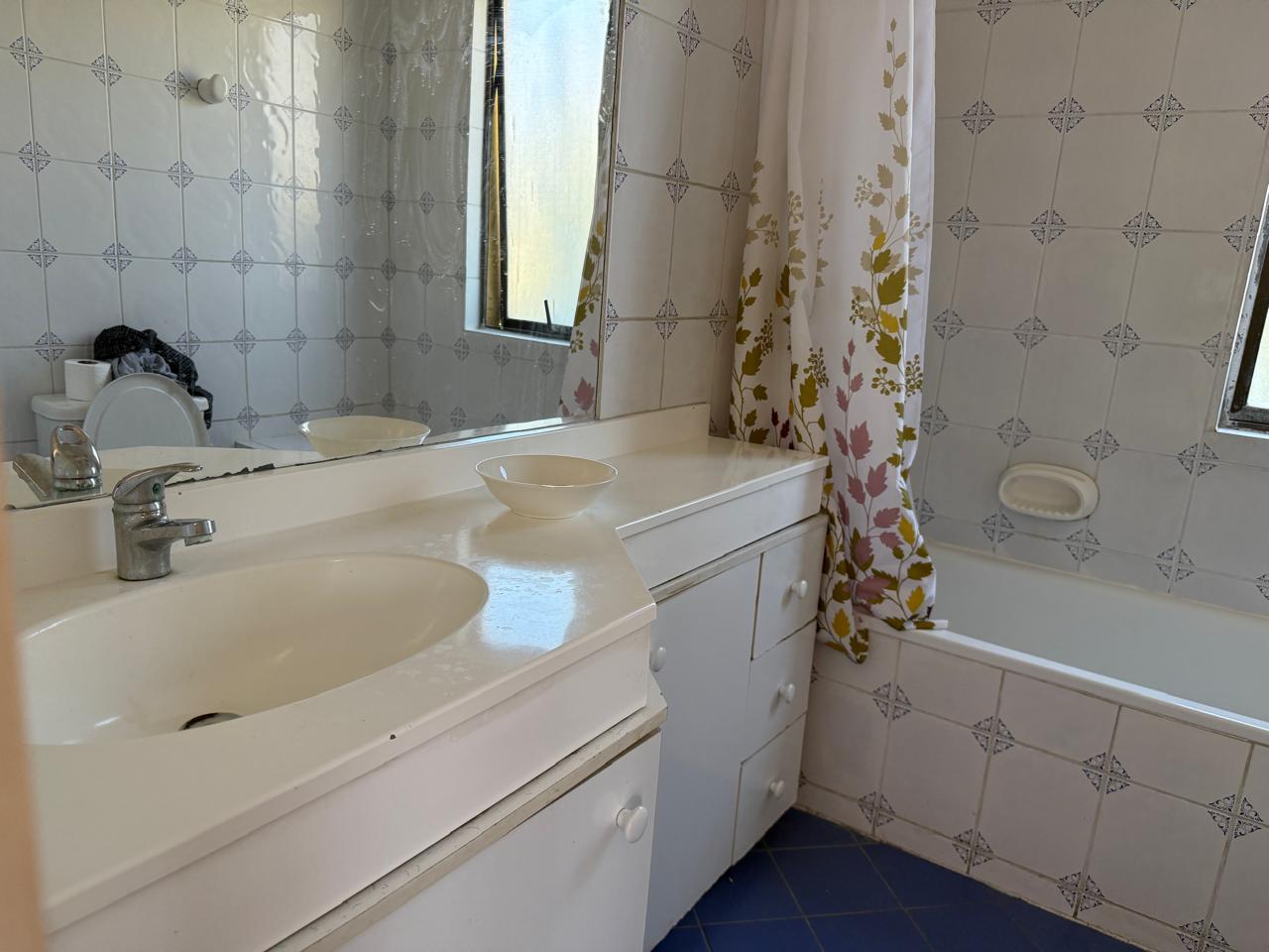 VILLA LAS AMAPOLAS - AMPLIA CASA.-