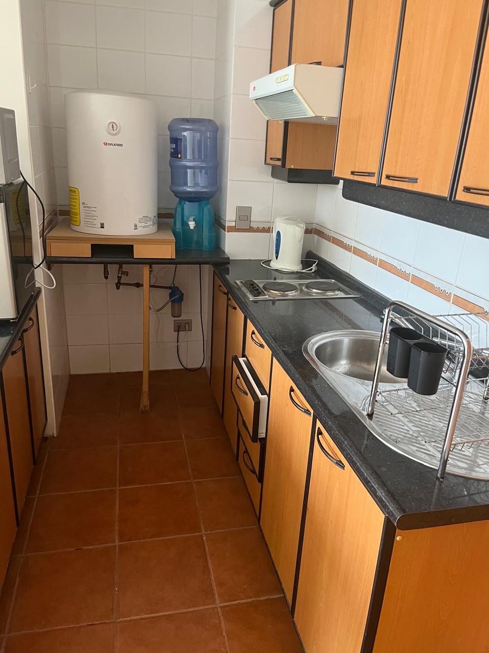 VENTA DEPTO. AMOBLADO UN AMBIENTE-PLENO CENTRO