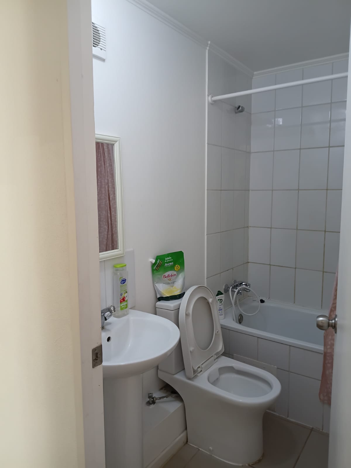 ARRIENDO COMODO DEPTO. FULL AMOBLADO EDIF. DOÑA JAVIERA