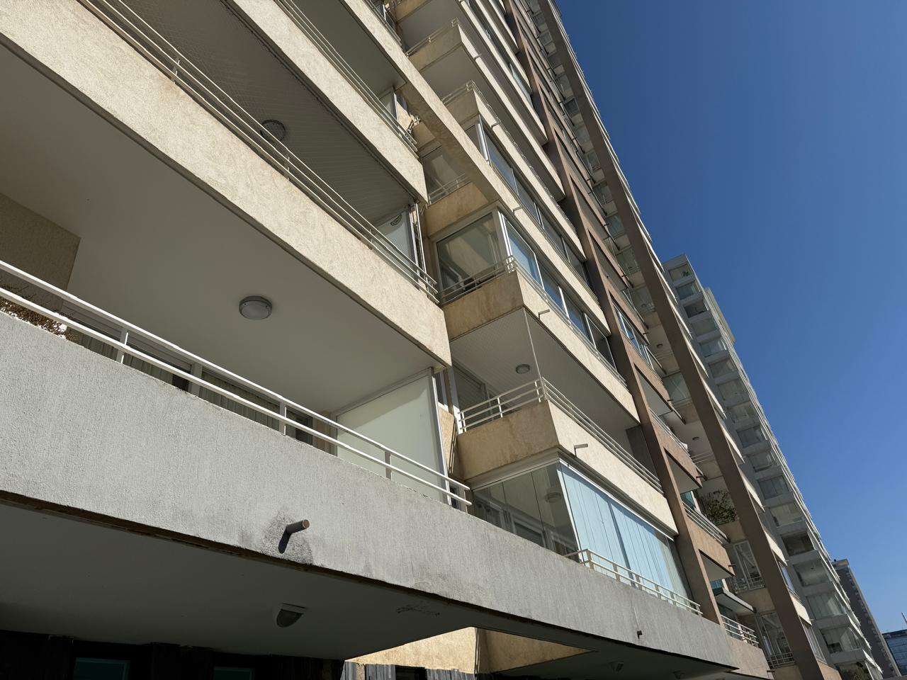 DEPTO. EDIF. ALTO MONTEMAR_CON-CON_VREGION