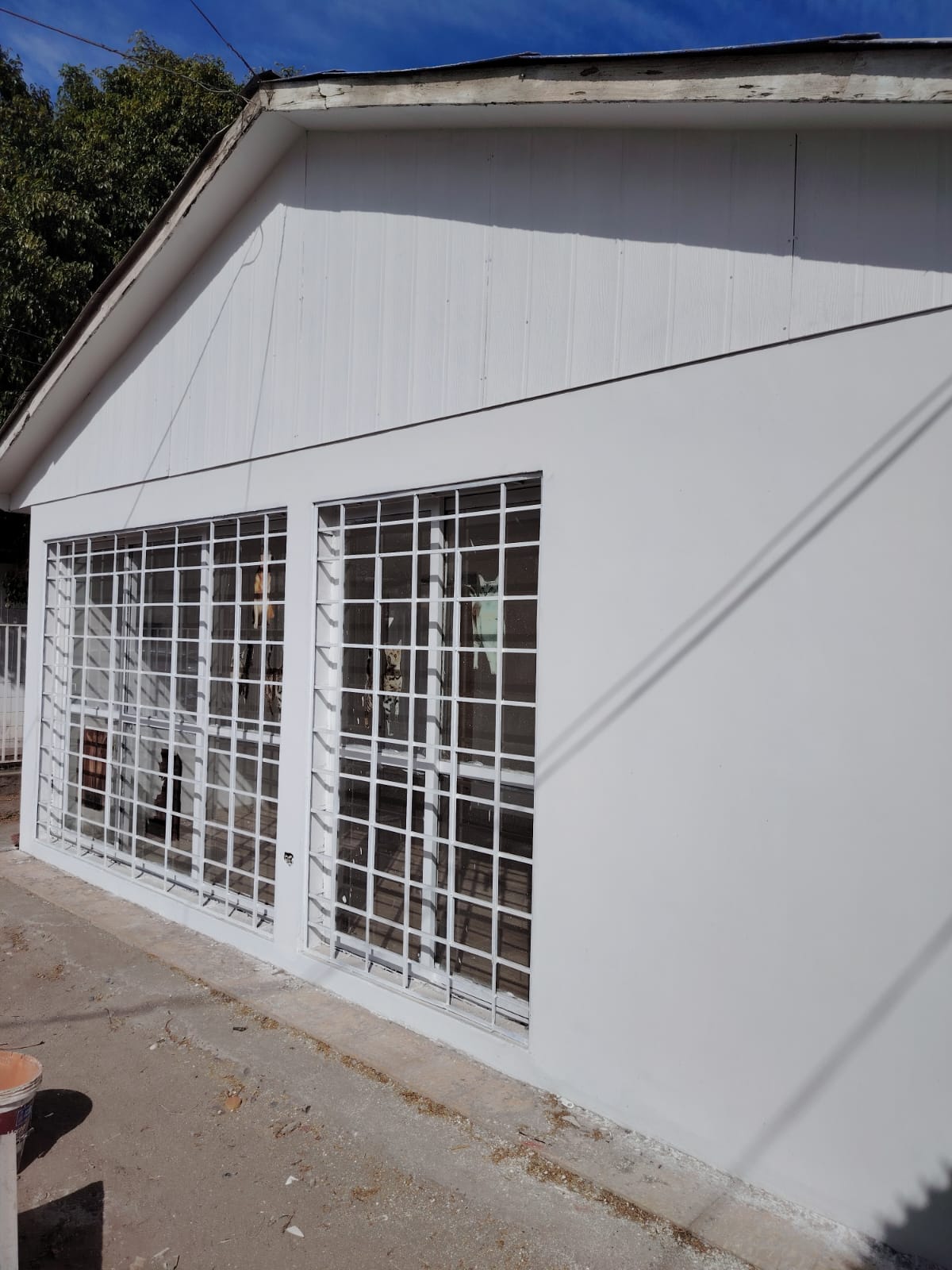 CASA AV. CIRCUNVALACION_PRINCIPALMENTE EMPRESAS