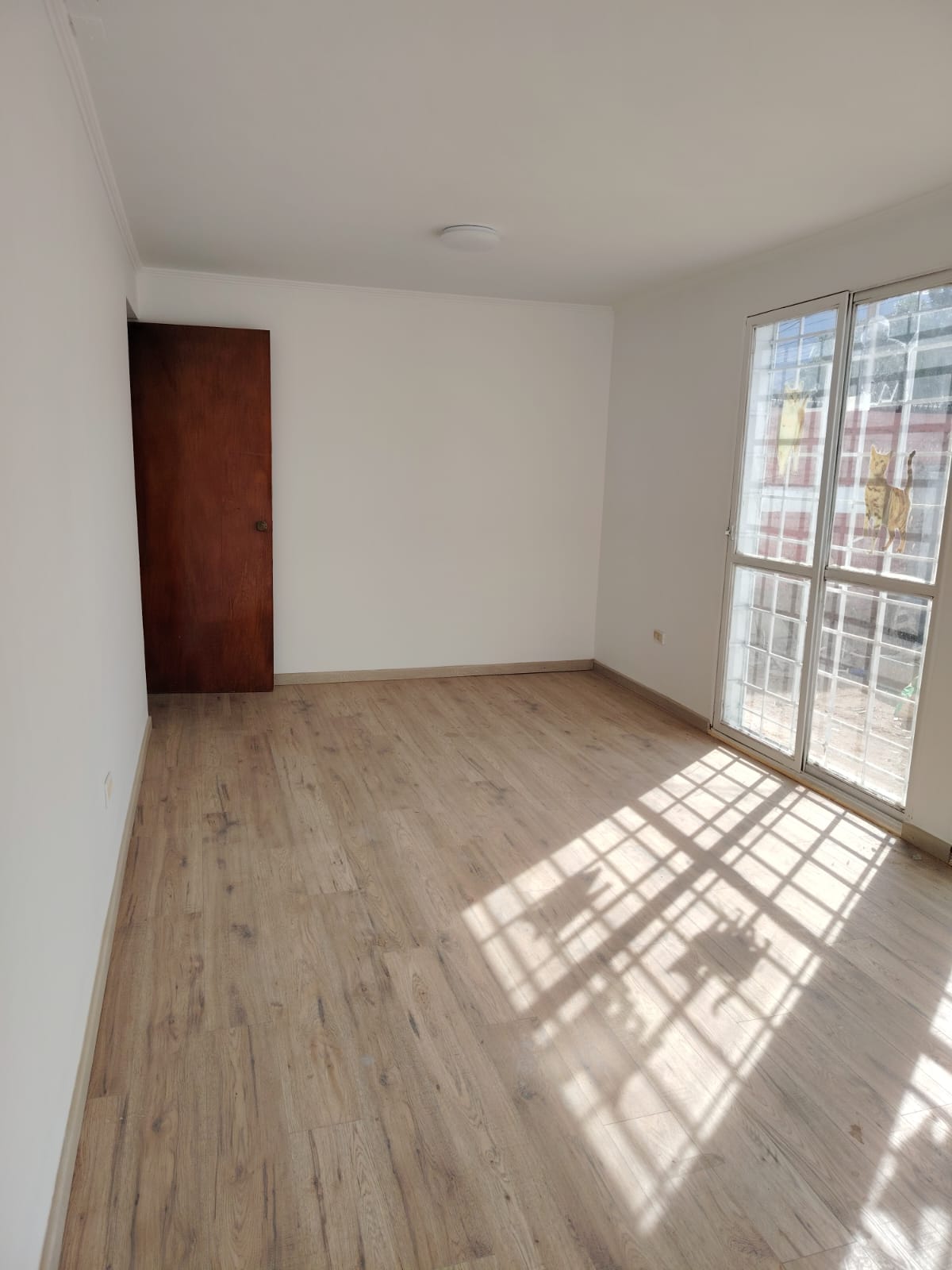 CASA AV. CIRCUNVALACION_PRINCIPALMENTE EMPRESAS