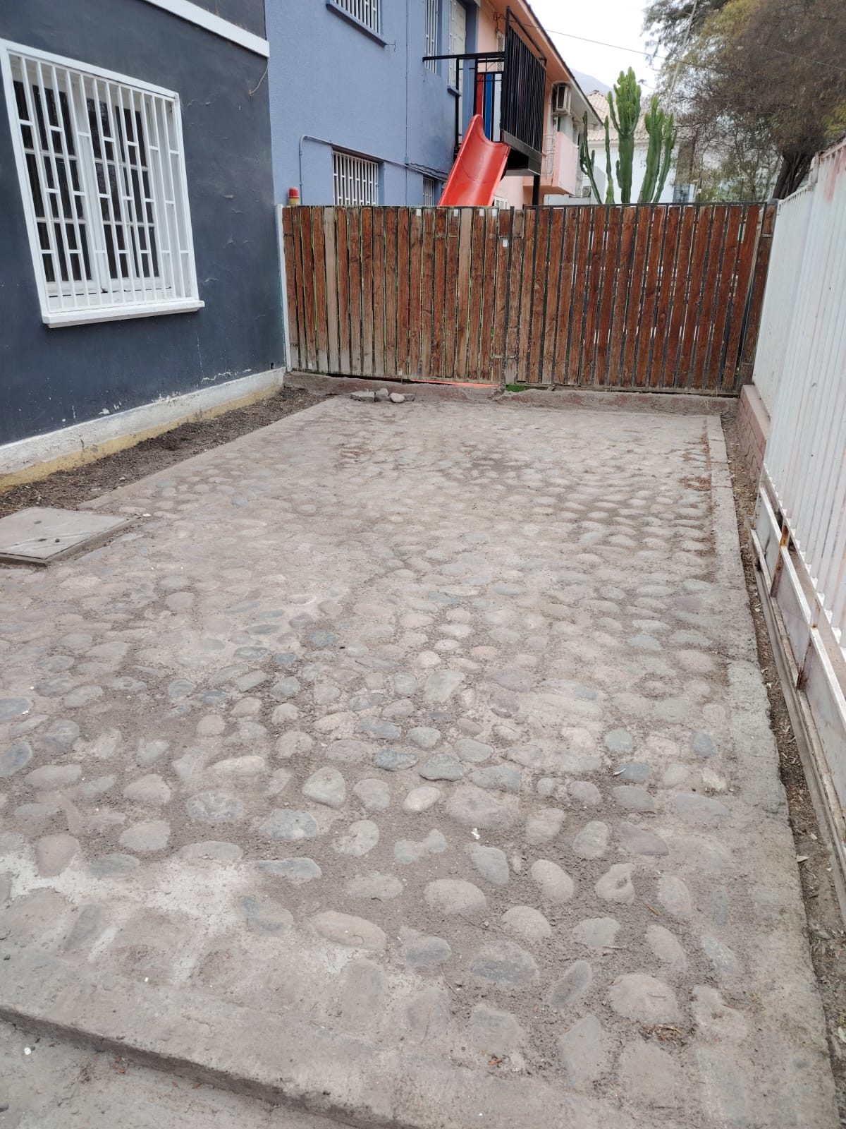 CASA EN CALLE COLIPI_PRINCIPALMENTE EMPRESAS_SECTOR JUZGADO POLICIA LOCAL