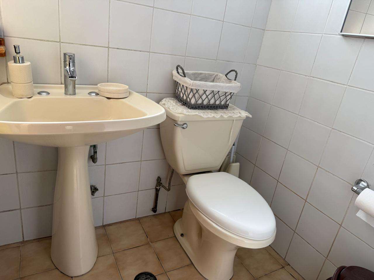 CASA 2 PISOS FULL AMOBLADA CALLE VAN BUREN