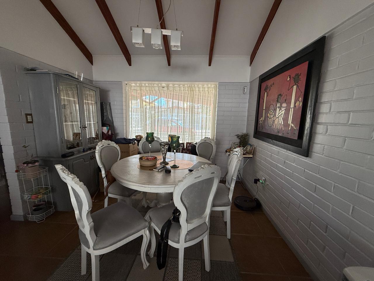 HERMOSA CASA CONDOMINIO DON EMILIO ESCOBAR Y OSSA