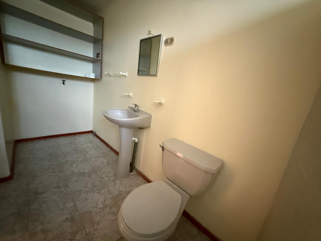 CASA CON DEPTO. INTERIOR EN CALDERA_PRINCIPALMENTE EMPRESAS