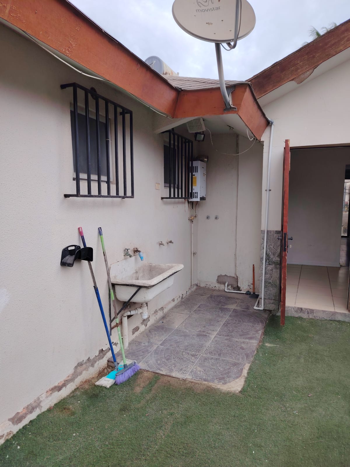 EXCELENTE CASA EN CONDOMINIO CERRADO-SECTOR PUNTA NEGRA