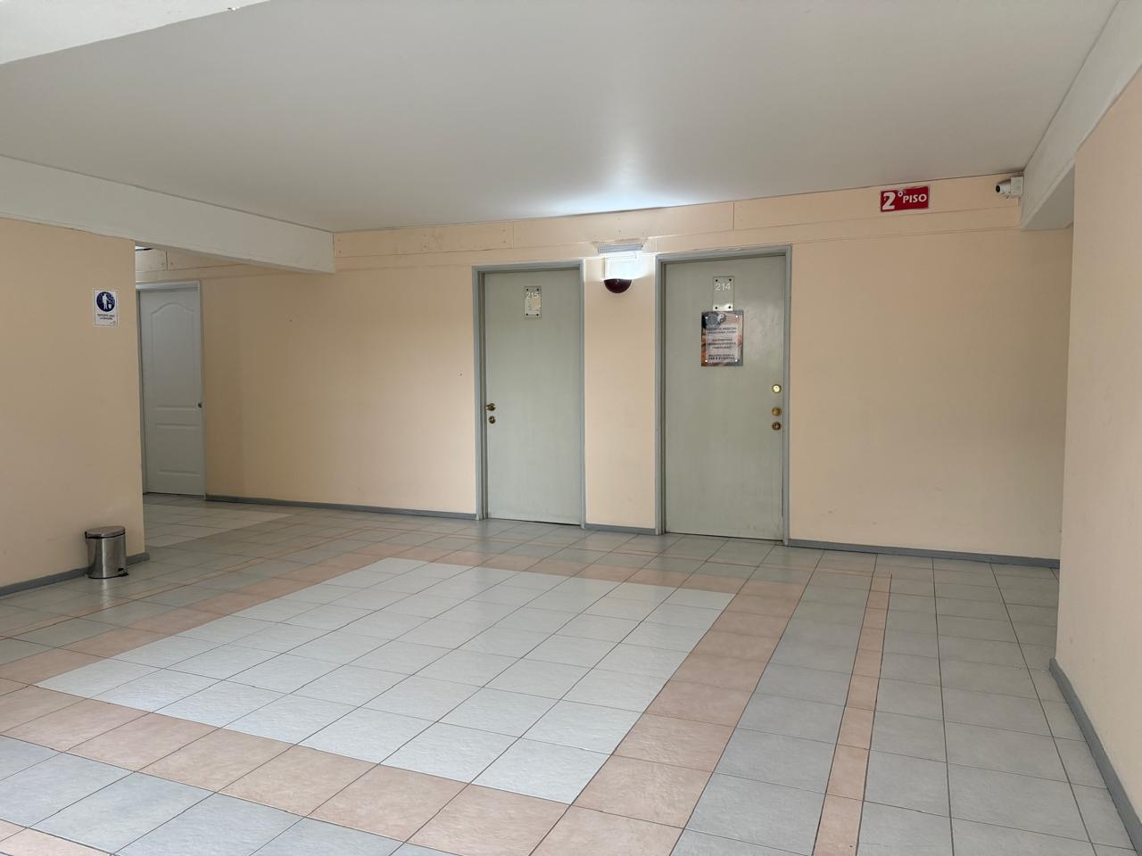 EXCELENTE OFICINA REMODELADA_EDIF. VALLE COPIAPO_219