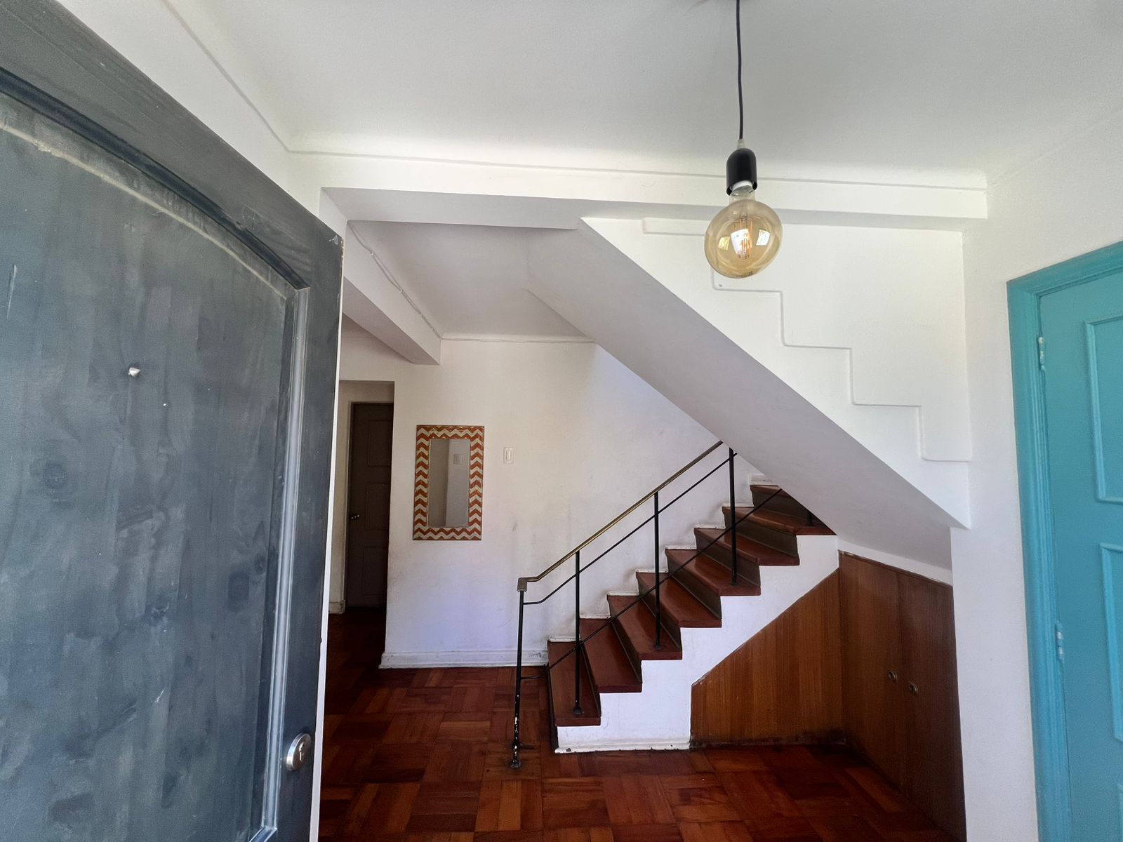 GRAN CASA SECTOR RESIDENCIAL - CALLE SAN ROMAN.-