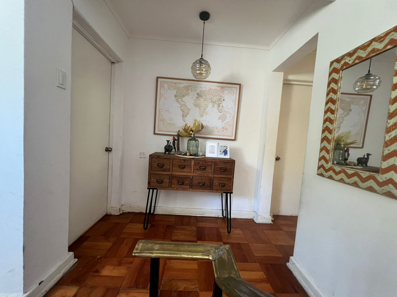 GRAN CASA SECTOR RESIDENCIAL - CALLE SAN ROMAN.-