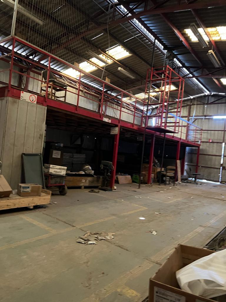 GRAN GALPON INDUSTRIAL- EX DETROIT