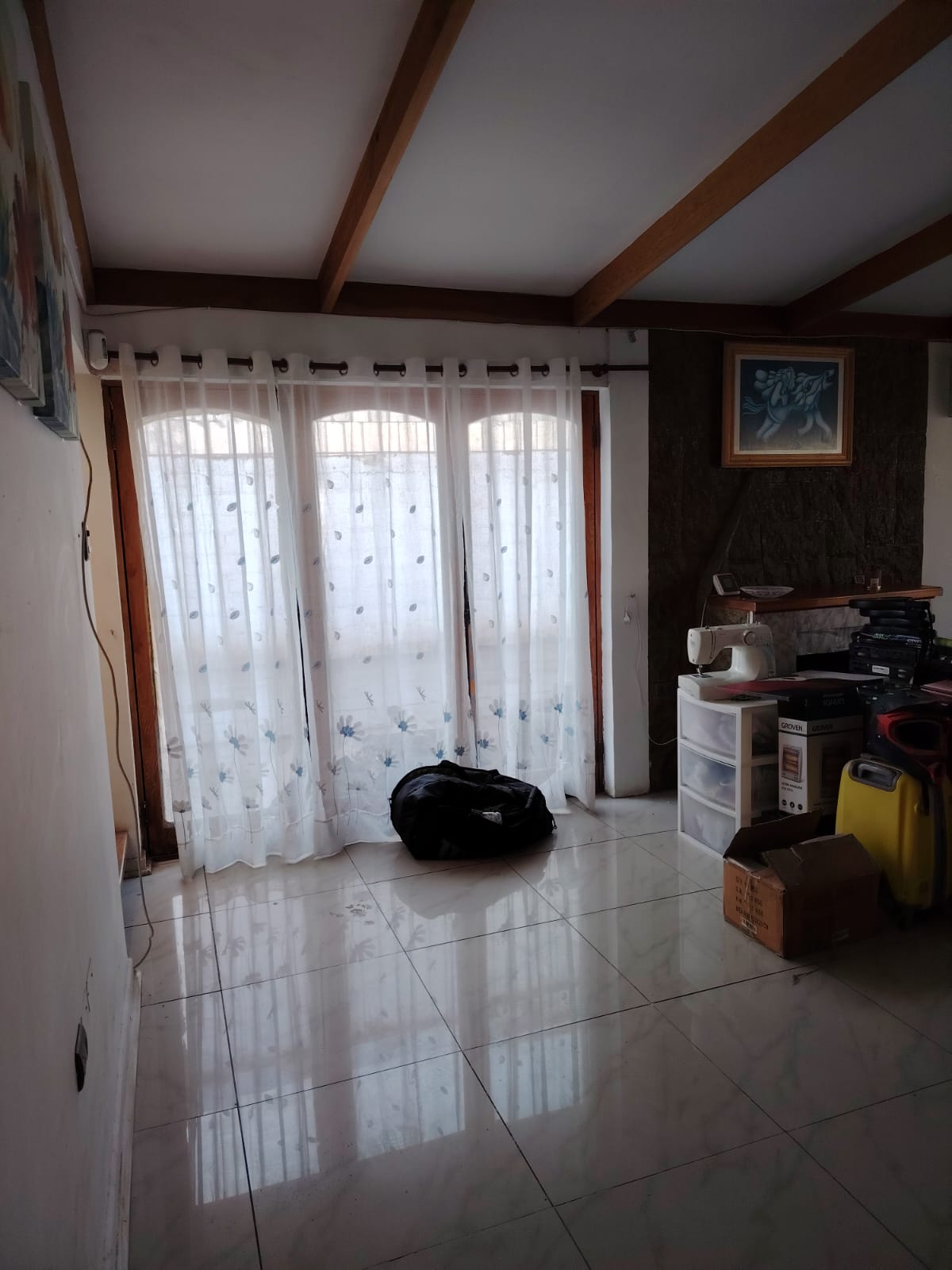 CASA AVENIDA LOS CARRERA - PRINCIPALMENTE EMPRESAS.-