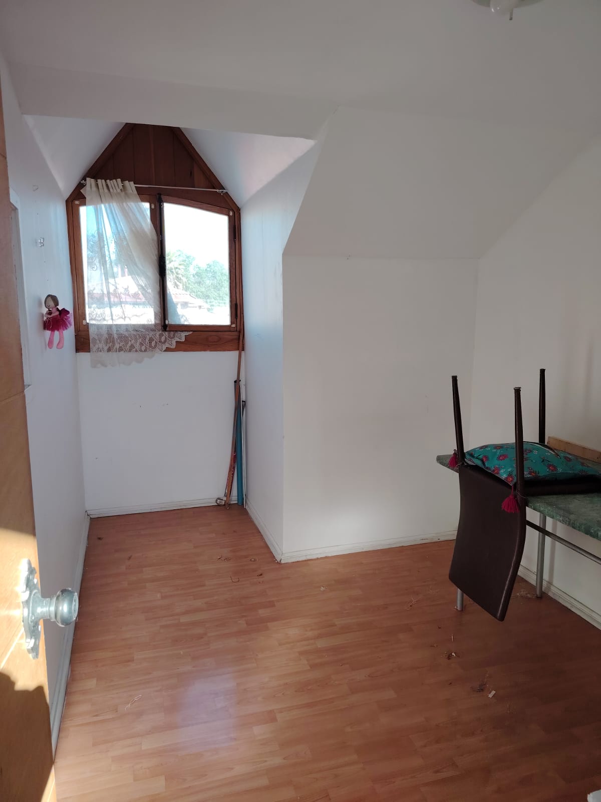 AVENIDA LOS CARRERA - AMPLIA Y GRAN CASA.-