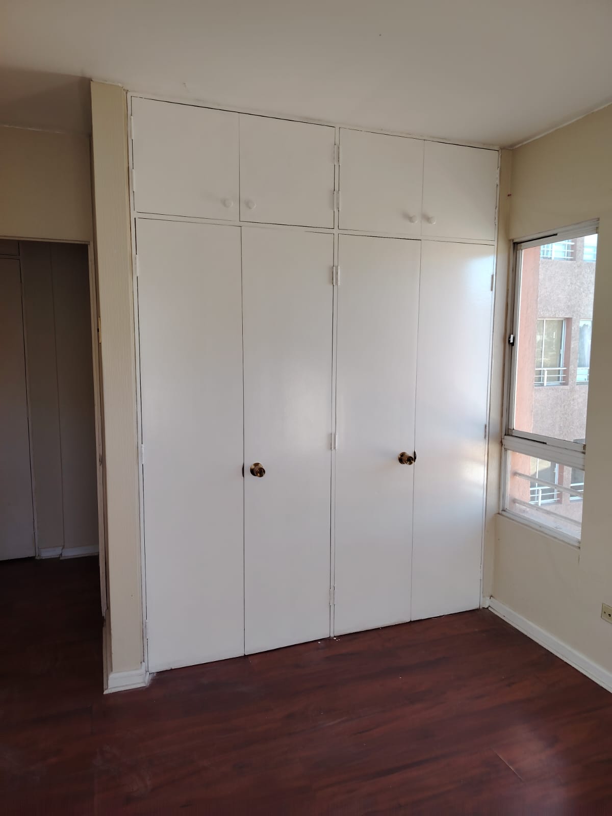 EDIFICIO PLAZA REAL - PLENO CENTRO.-