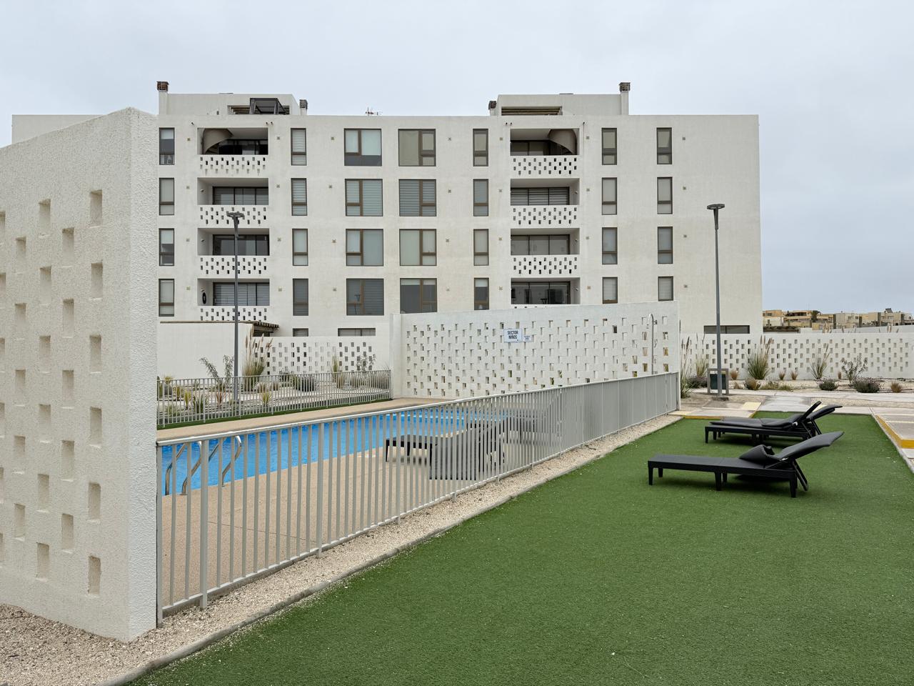 BAHIA INGLESA - EXCELENTE DEPTO. FULL AMOBLADO.-