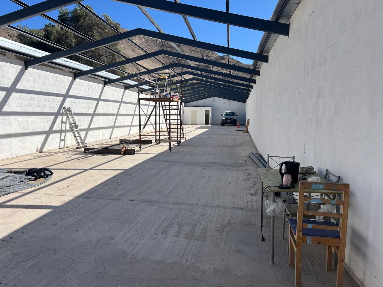 OFICINA MAS GALPONES - CALLE ATACAMA.-